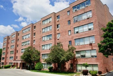 SOLD Firm in 3 Days! 2 Bed. North London Condo, Between UWO & Fanshawe, Parking & Insuite Laundry, Ready to Go!